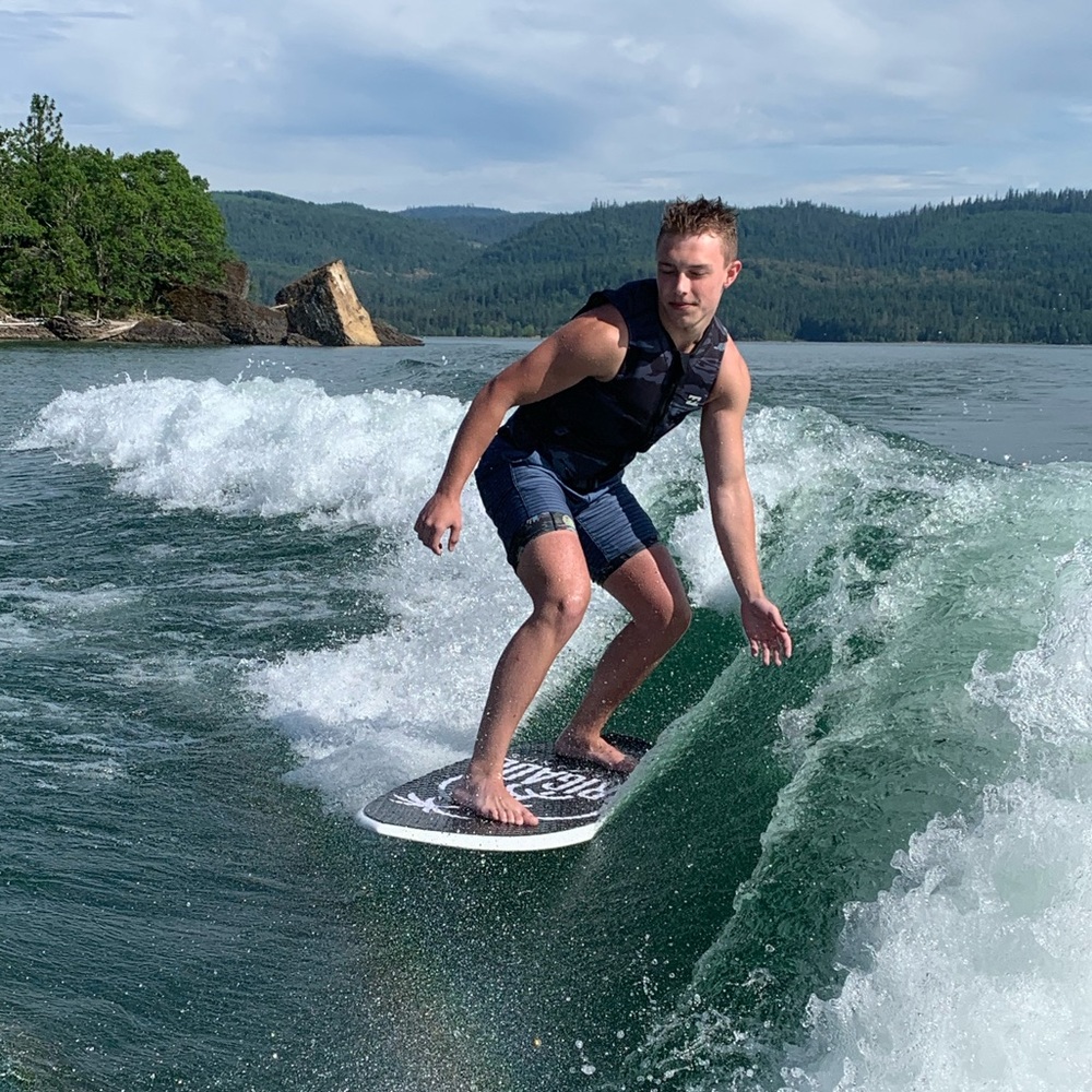 Cade 🏄♂️ - Picture 1 of 1